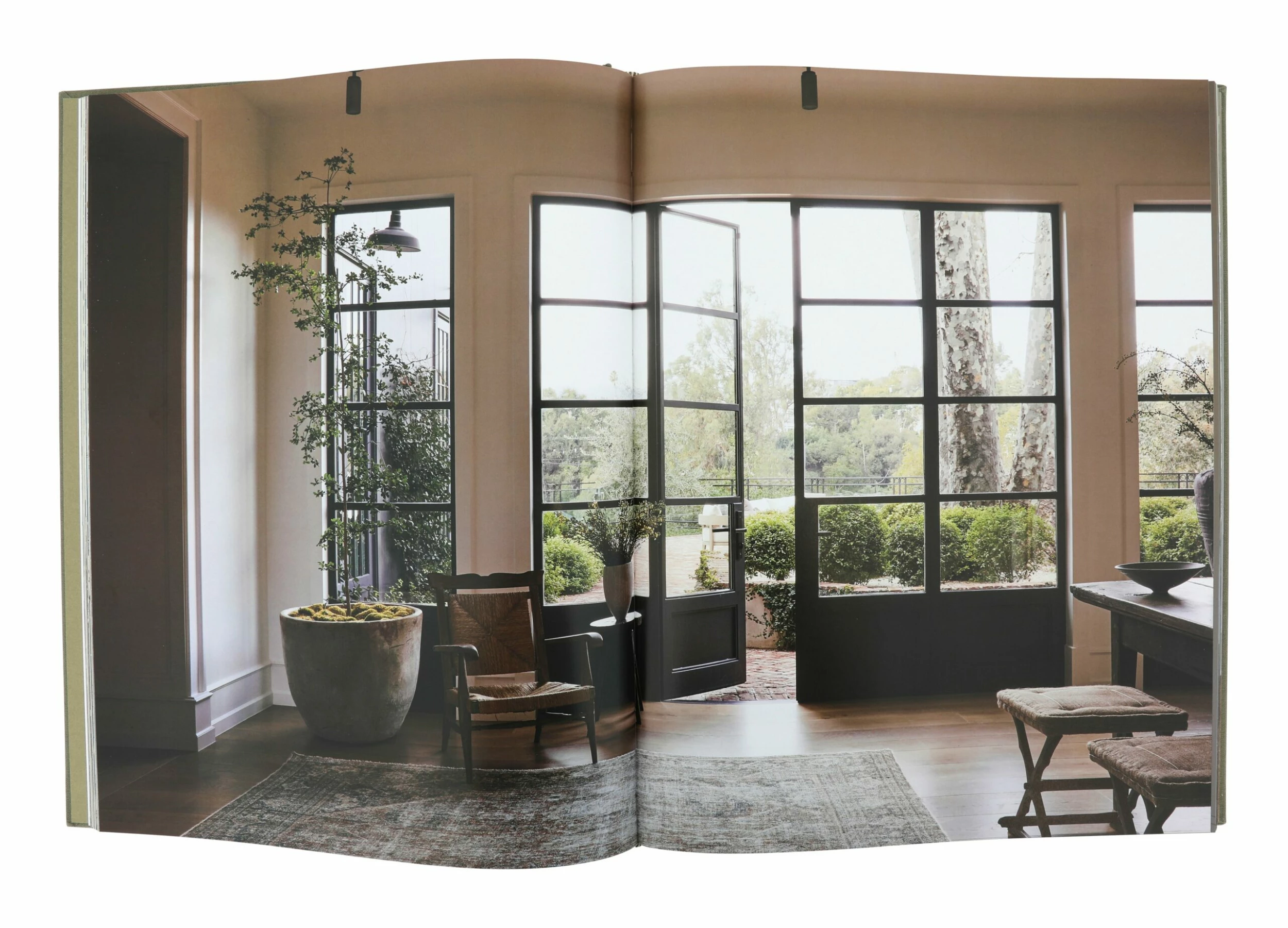 Portraits Of Home: Disc Interiors 4 Portraits Of Home: Disc Interiors - Image 2