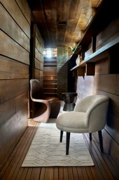 Arlo Vases -Home Decoration Sales Shop Jayson 6 23 0033 dfd1a82a f348 4f4e a21d 0fe5bc7326e1