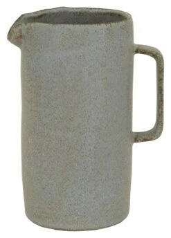 Tank Pitcher