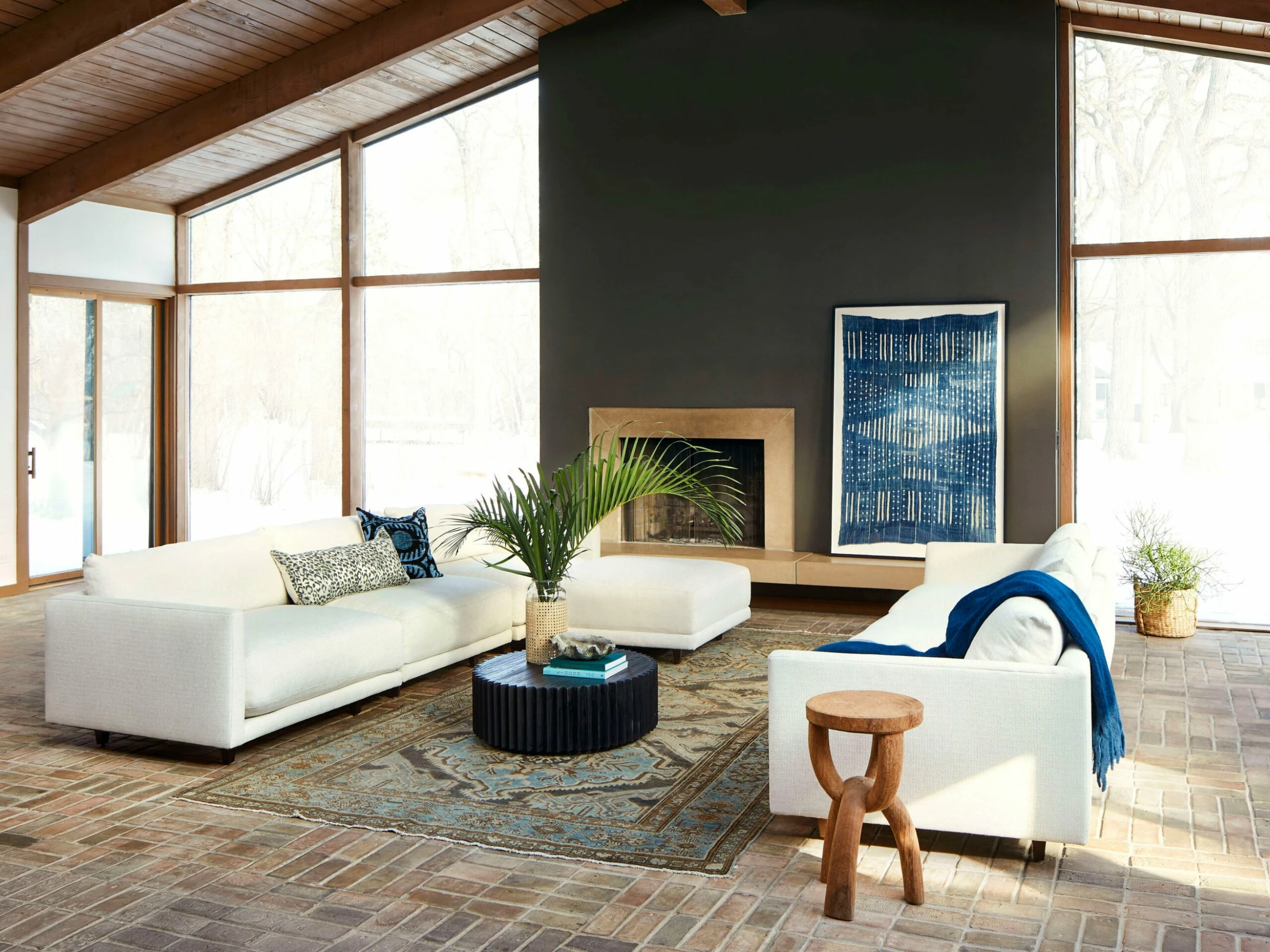 Liza Pillow 4 Liza Pillow - Image 2